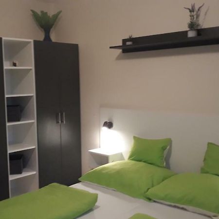 Szaloky Apartmanhaz เจเนชดิแอช ภายนอก รูปภาพ