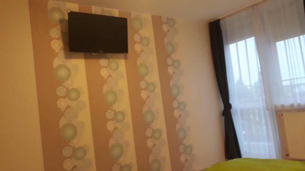Szaloky Apartmanhaz เจเนชดิแอช ภายนอก รูปภาพ